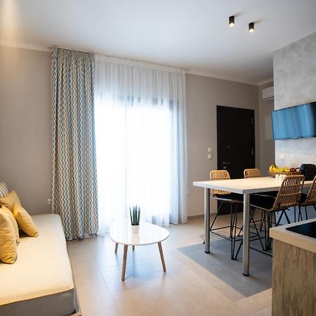 Marineiko Luxury Apartments Ierissos Bagian luar foto