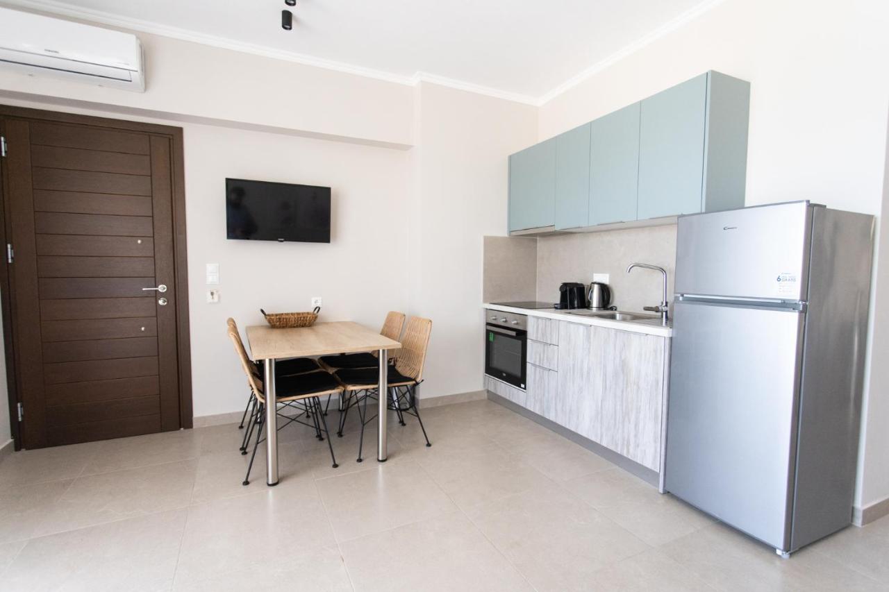 Marineiko Luxury Apartments Ierissos Bagian luar foto