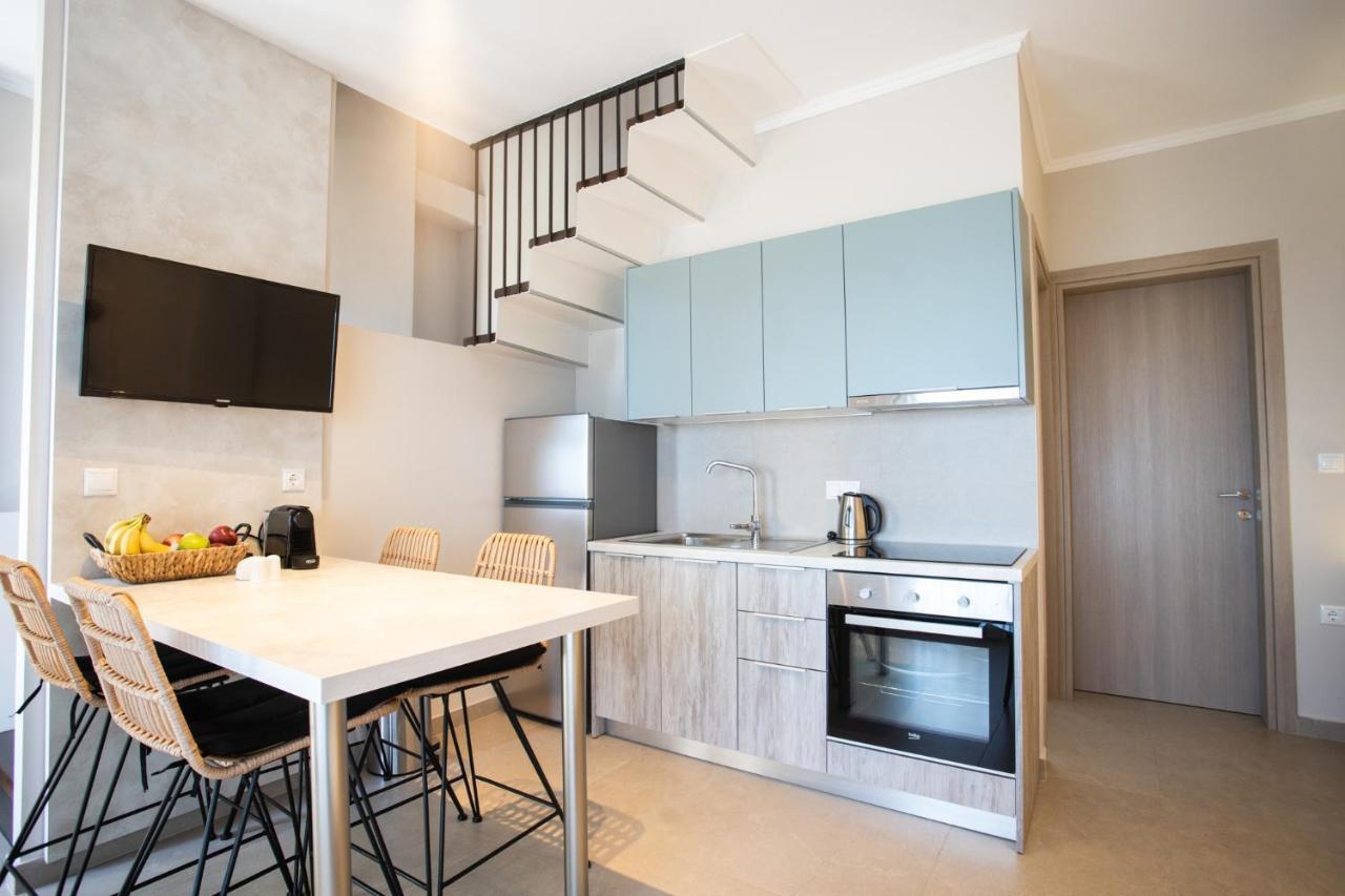 Marineiko Luxury Apartments Ierissos Bagian luar foto