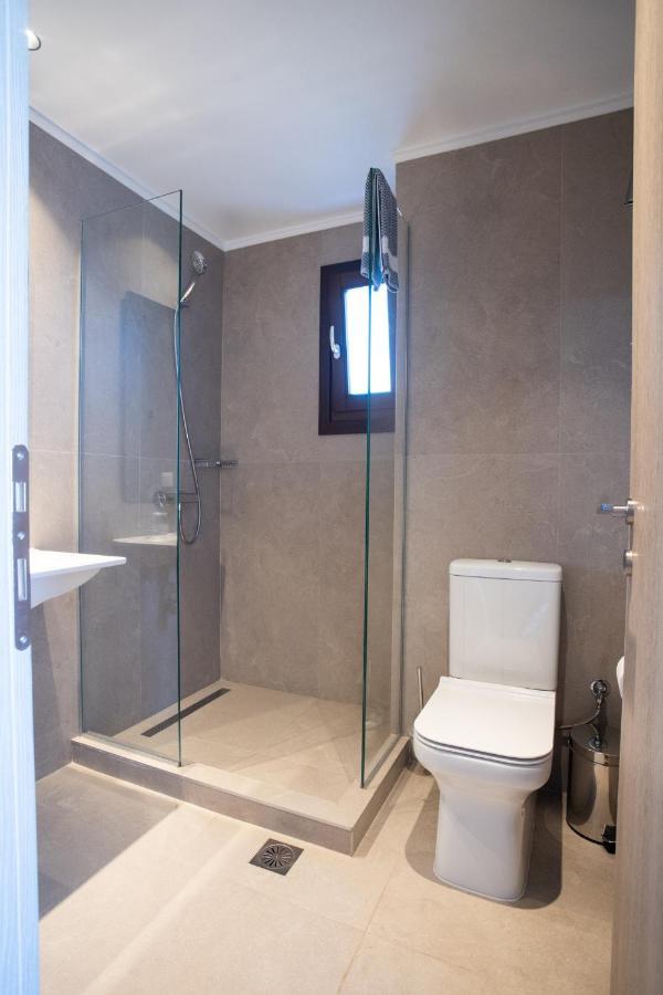 Marineiko Luxury Apartments Ierissos Bagian luar foto