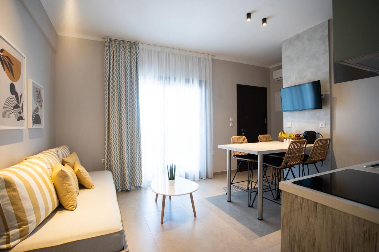 Marineiko Luxury Apartments Ierissos Bagian luar foto