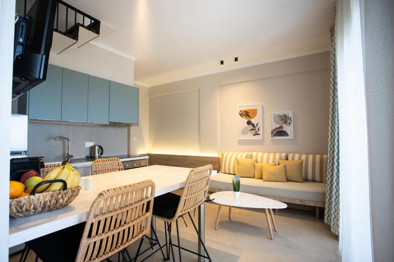 Marineiko Luxury Apartments Ierissos Bagian luar foto