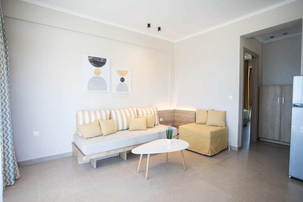 Marineiko Luxury Apartments Ierissos Bagian luar foto