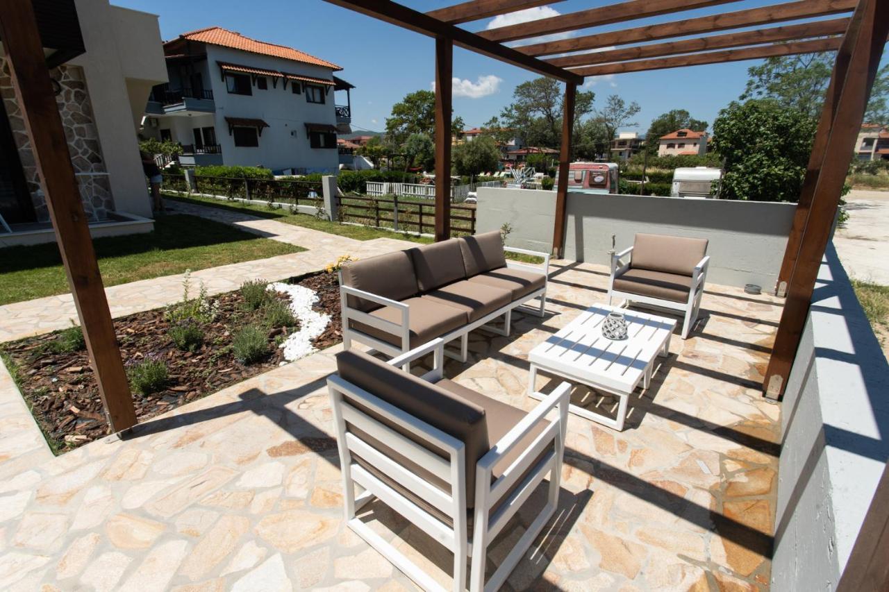 Marineiko Luxury Apartments Ierissos Bagian luar foto