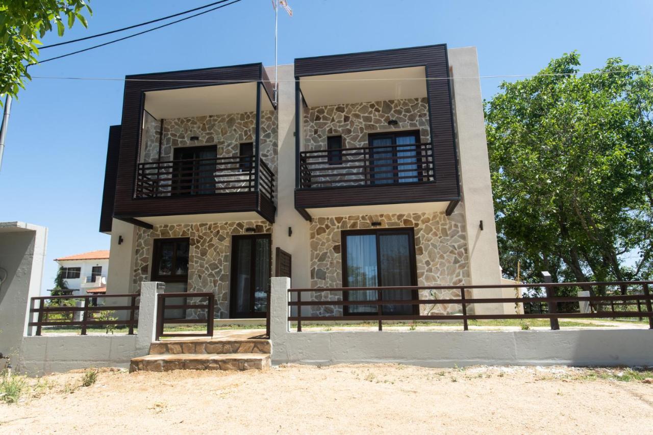Marineiko Luxury Apartments Ierissos Bagian luar foto