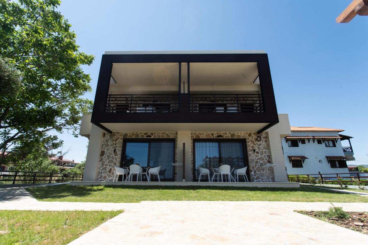 Marineiko Luxury Apartments Ierissos Bagian luar foto